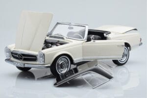Mercedes 230 SL W113 Pagoda Bílý Limitovaná Edice Norev 1:18 183768 Kov – obrázek 2 z 9