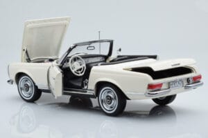 Mercedes 230 SL W113 Pagoda Bílý Limitovaná Edice Norev 1:18 183768 Kov – obrázek 6 z 9