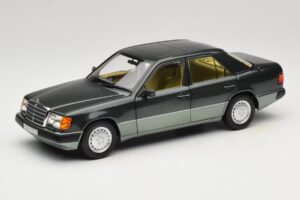 Mercedes 230E W124 Night Green Metallic Norev 1:18 183952 Kov