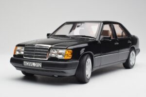 Mercedes 230E W124 AMG Wheels Černý Limitovaná Edice Norev 1:18 183950 Kov – obrázek 9 z 12