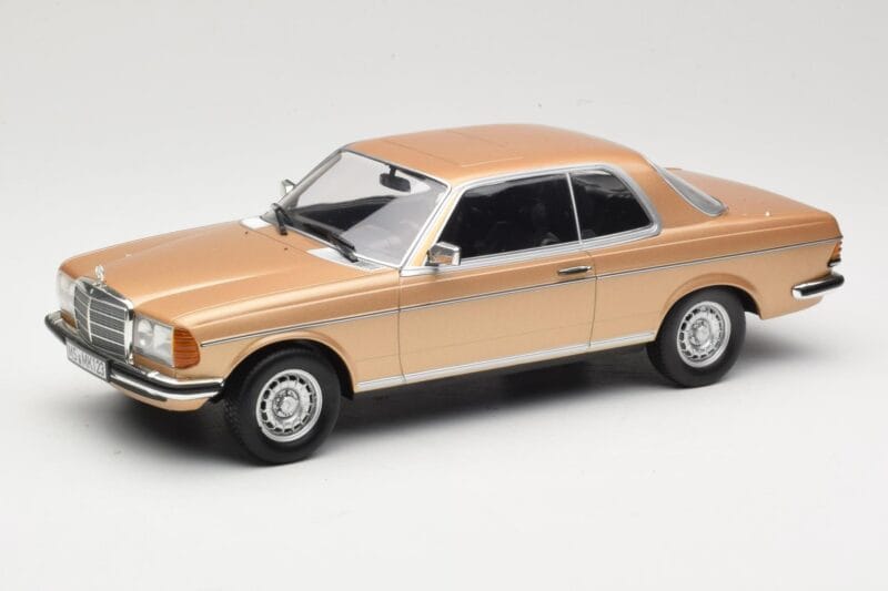Mercedes 280 CE C123 Zlatý Norev 1:18 183587 Kov