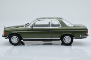 Mercedes 280 CE W123 Coupe Zelený Norev 1:18 183704 Kov – obrázek 3 z 6