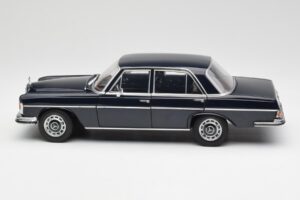 Mercedes 280 SE W108 Midnight Modrý Norev 1:18 B66040597 Kov – obrázek 4 z 8