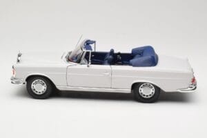 Mercedes 280 SE W111 Kabriolet Světle Šedý Norev 1:18 183530 Kov – obrázek 4 z 8