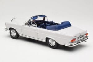 Mercedes 280 SE W111 Kabriolet Světle Šedý Norev 1:18 183530 Kov – obrázek 7 z 8