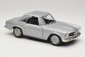 Mercedes 280 SL W113 Berlina Stříbrný Techno Giodi 1:18 F14051030 Kov – obrázek 6 z 8