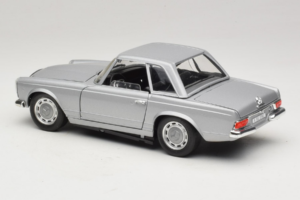 Mercedes 280 SL W113 Berlina Stříbrný Techno Giodi 1:18 F14051030 Kov – obrázek 7 z 8