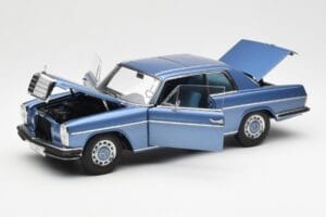 Mercedes 280C/8 W114 Coupe Modrý Metallic AUTOart 1:18 76187 Kov – obrázek 2 z 8