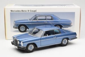 Mercedes 280C/8 W114 Coupe Modrý Metallic AUTOart 1:18 76187 Kov – obrázek 8 z 8