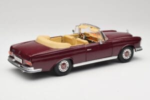 Mercedes 280SE W108 Bordeaux Červený Maisto 1:18 31811 Kov – obrázek 3 z 8