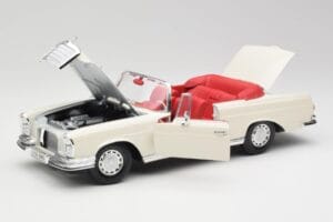 Mercedes 280SE W108 Ivory Bílý Maisto 1:18 50223 Kov – obrázek 2 z 8