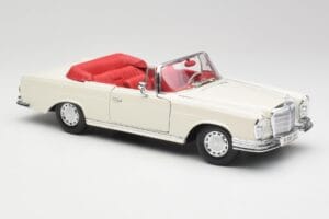 Mercedes 280SE W108 Ivory Bílý Maisto 1:18 50223 Kov – obrázek 6 z 8