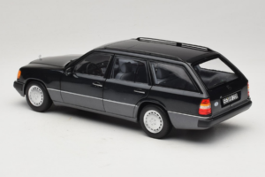 Mercedes 300 D W124 Kombi Černý Norev 1:18 183960 Kov – obrázek 7 z 8