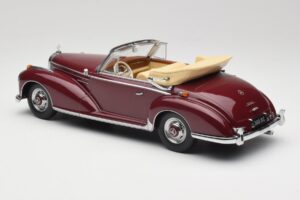 Mercedes 300 SC W188 Kabriolet Tmavě Červený KK-Scale 1:18 KKDC180942 Kov – obrázek 5 z 6