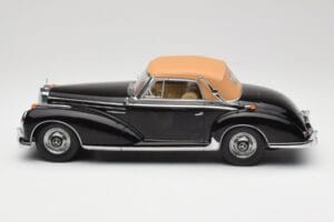Mercedes 300 SC W188 Kabriolet Softtop Černý KK-Scale 1:18 KKDC180943 Kov – obrázek 3 z 6