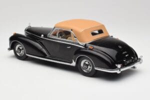 Mercedes 300 SC W188 Kabriolet Softtop Černý KK-Scale 1:18 KKDC180943 Kov – obrázek 5 z 6