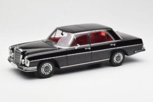 Mercedes 300 SEL 6.3 W109 Černý AUTOart 1:18 76140 Kov