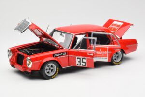 Mercedes 300 SEL 6.8 #35 H. Kelleners Hockenheim 1973 Minichamps 1:18 100713435 Kov – obrázek 2 z 8