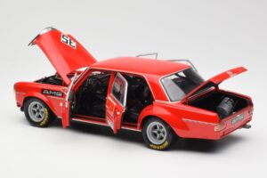 Mercedes 300 SEL 6.8 #35 H. Kelleners Hockenheim 1973 Minichamps 1:18 100713435 Kov – obrázek 5 z 8