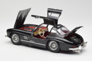Mercedes 300 SL W198 Černý Bburago 1:18 35791 Kov – obrázek 5 z 8