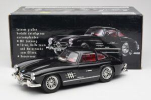 Mercedes 300 SL W198 Černý Bburago 1:18 35791 Kov – obrázek 8 z 8