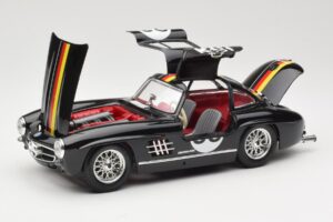 Mercedes 300 SL #38 1954 Bburago 1:18 3015-M1 Kov – obrázek 2 z 8