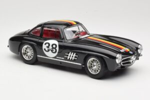 Mercedes 300 SL #38 1954 Bburago 1:18 3015-M1 Kov – obrázek 6 z 8