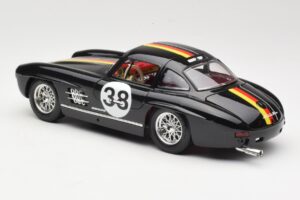 Mercedes 300 SL #38 1954 Bburago 1:18 3015-M1 Kov – obrázek 7 z 8