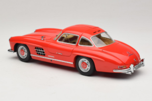 Mercedes 300 SL Gullwing Červený Minichamps 1:18 180039001 Kov – obrázek 7 z 8