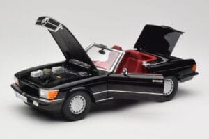 Mercedes 300 SL R107 Černý Norev 1:18 183511 Kov – obrázek 2 z 8
