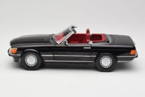 Mercedes 300 SL R107 Černý Norev 1:18 183511 Kov – obrázek 4 z 8