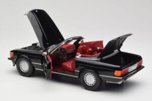 Mercedes 300 SL R107 Černý Norev 1:18 183511 Kov – obrázek 5 z 8
