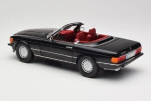 Mercedes 300 SL R107 Černý Norev 1:18 183511 Kov – obrázek 7 z 8