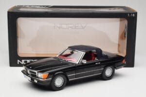 Mercedes 300 SL R107 Černý Norev 1:18 183511 Kov – obrázek 8 z 8