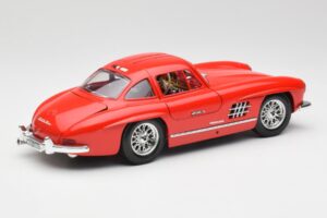 Mercedes 300 SL Červený Bburago 1:18 3015 Kov – obrázek 3 z 8