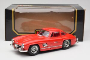 Mercedes 300 SL Červený Bburago 1:18 3015 Kov – obrázek 8 z 8