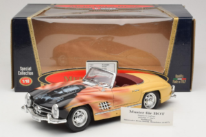 Mercedes 300 SL Roadster Rosemarie Muster Limitovaná Edice 18/27 Bburago 1:18 3023-M1 Kov – obrázek 8 z 8