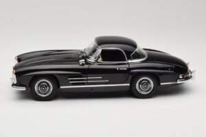 Mercedes 300 SL W198 Roadster With Hardtop Černý Minichamps 1:18 180039040 Kov – obrázek 4 z 8
