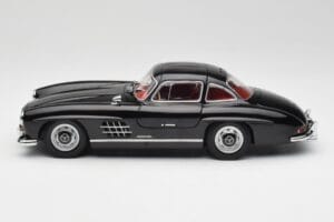 Mercedes 300 SL W198 Černý Minichamps 1:18 180039004 Kov – obrázek 4 z 8