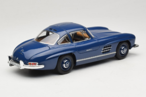 Mercedes 300 SL W198 Modrý Norev 1:18 183852 Kov – obrázek 3 z 8