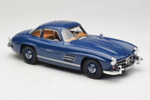 Mercedes 300 SL W198 Modrý Norev 1:18 183852 Kov – obrázek 6 z 8