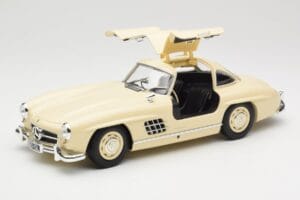 Mercedes 300 SL W198 Krémový Minichamps 1:18 110037212 Kov – obrázek 2 z 8