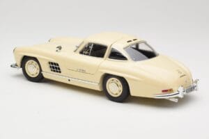 Mercedes 300 SL W198 Krémový Minichamps 1:18 110037212 Kov – obrázek 7 z 8