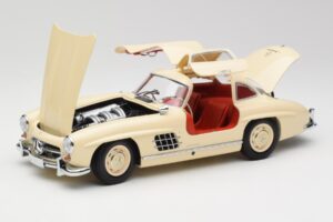 Mercedes 300 SL W198 Krémový S Červeným Interiérem Minichamps 1:18 180039002 Kov – obrázek 2 z 8
