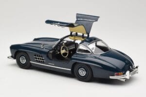 Mercedes 300 SL W198 Gullwing Tmavě Modrý Minichamps 1:18 110037216 Kov – obrázek 5 z 8
