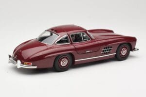 Mercedes 300 SL W198 Gullwing Tmavě Červený Minichamps 1:18 110037218 Kov – obrázek 3 z 8