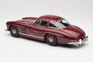 Mercedes 300 SL W198 Gullwing Tmavě Červený Minichamps 1:18 110037218 Kov – obrázek 7 z 8