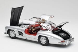 Mercedes 300 SL W198 Gullwing Stříbrný Minichamps 1:18 180039000 Kov – obrázek 5 z 8