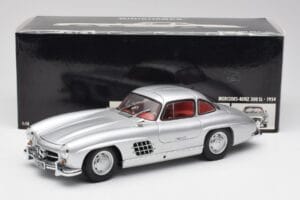 Mercedes 300 SL W198 Gullwing Stříbrný Minichamps 1:18 180039000 Kov – obrázek 8 z 8
