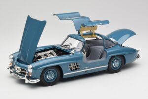 Mercedes 300 SL W198 Světle Modrý Minichamps 1:18 180039007 Kov – obrázek 2 z 8